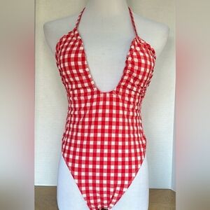 NWOT! Wild Fable Keyhole Cross Front Halter One Piece Swimsuit Size Small